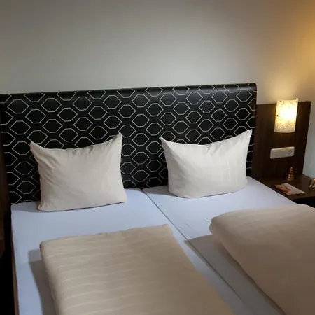 Restaurant Pollmanns Hotell 3*